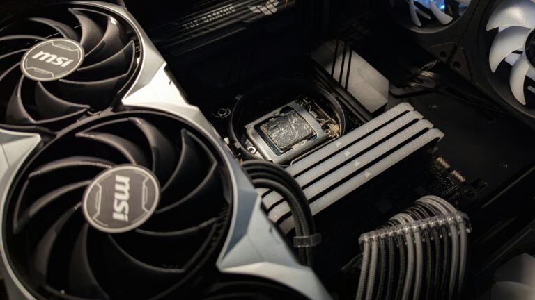 Turbo Hosting Comparison: A2 Hosting vs SiteGround – Speed vs Stability